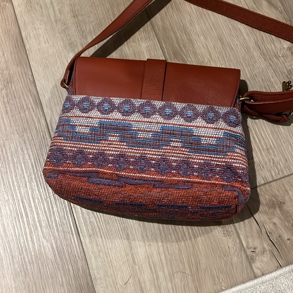 Fossil Kinley Fabric Small Crossbody - Picture 4 of 7